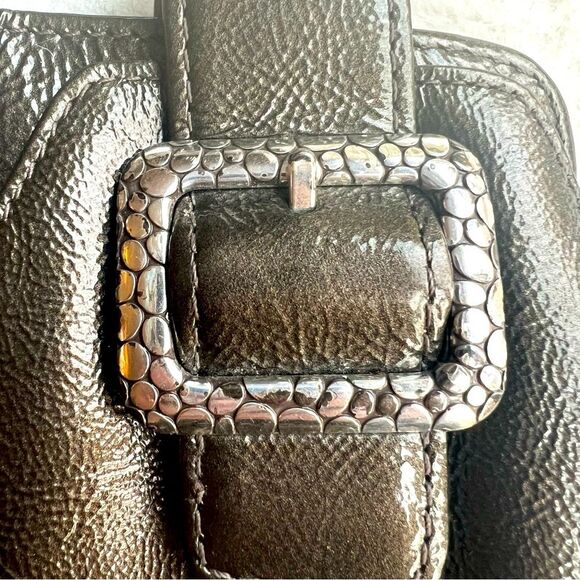 Brighton Wallet Wristlet Metallic Gray Patent Leather ID Credit Cards - Picture 4 of 15